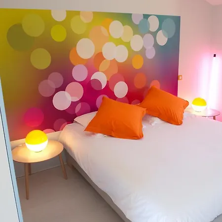 Nulle Part Ailleurs Bed and Breakfast *